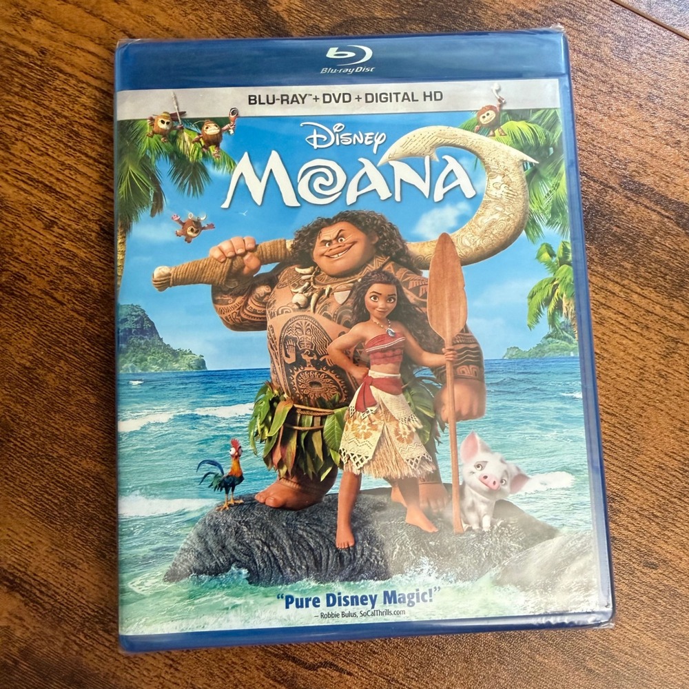 Disney Moana Blu-ray DVD Digital HD 2017 New Sealed Movie Dwayne Johnson